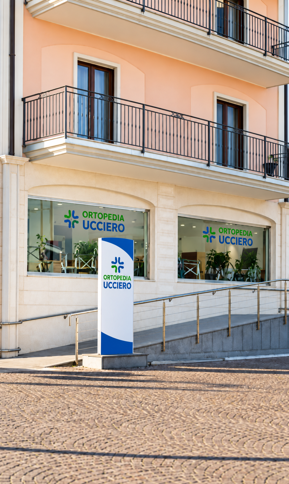 Sede principale Ortopedia Ucciero in Via Tagliamento a Villa Literno
